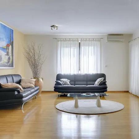 Holiday Casa Rea * 普莱曼图拉